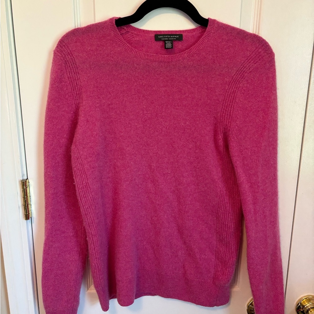 Saks Fifth Avenue Pink Cashmere Sweater Crew Neck Size M Luxe